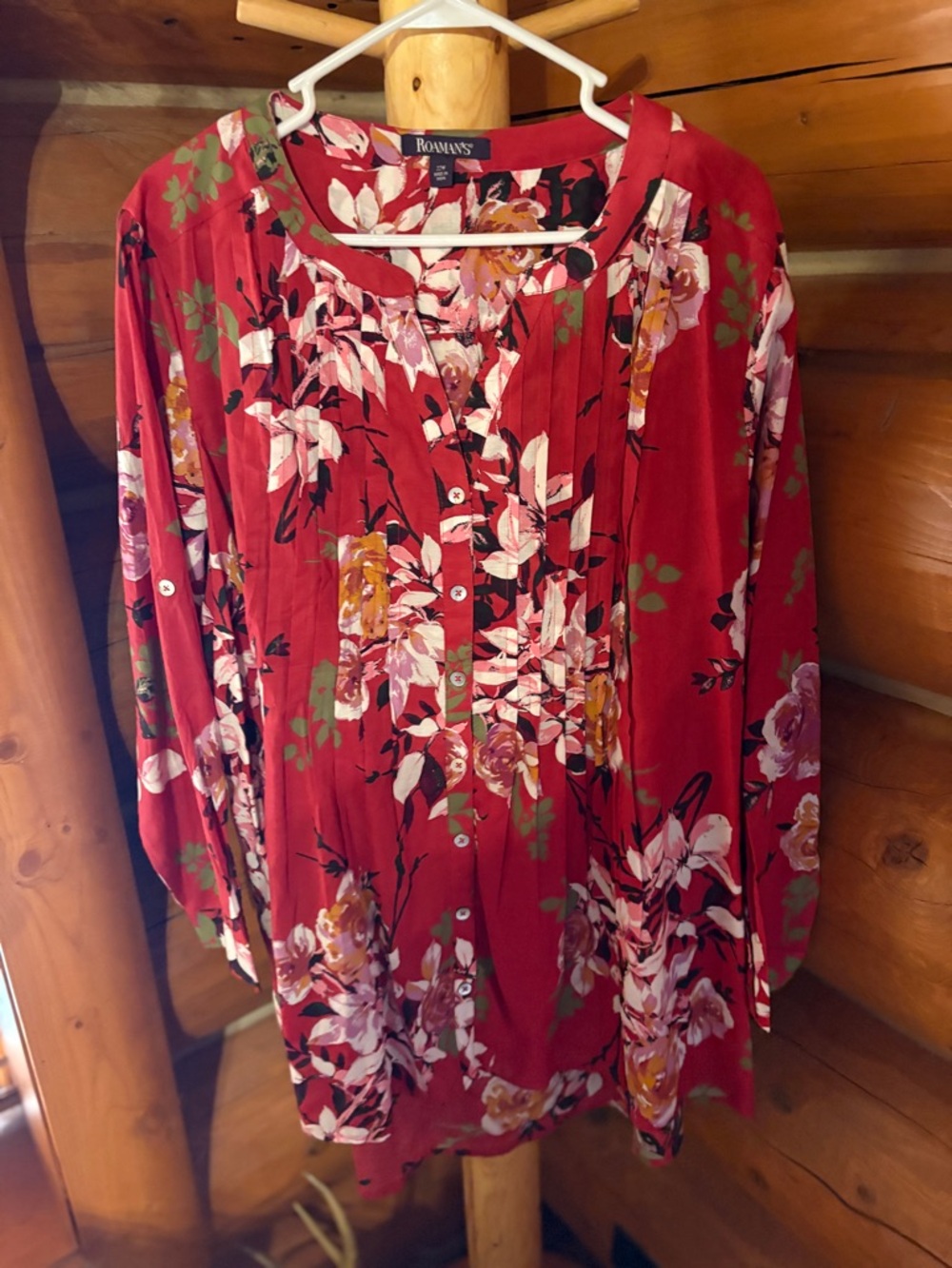 Roamans top nwot